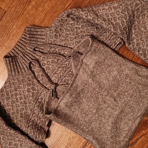 Anthropologie, Size med, brown 2 piece sweater set in great shape and so styli - Picture 4 of 4